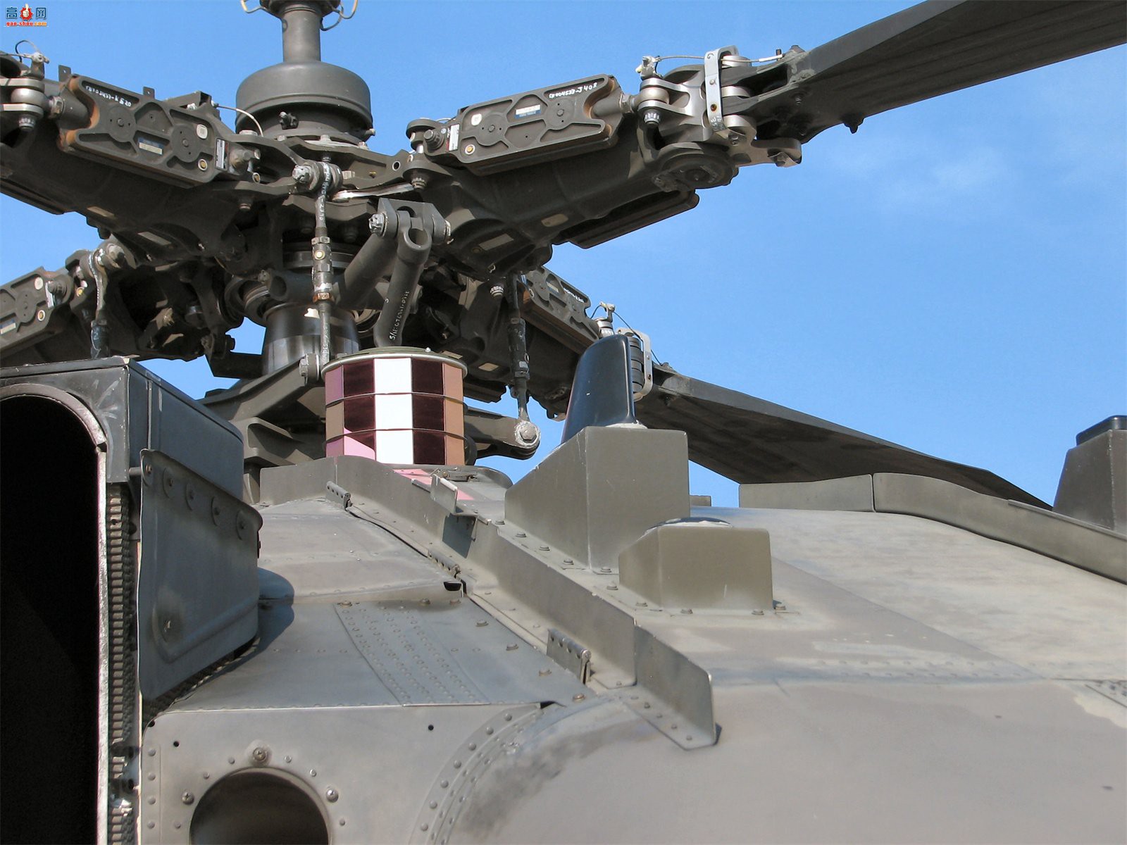  AH-64Aװֱ