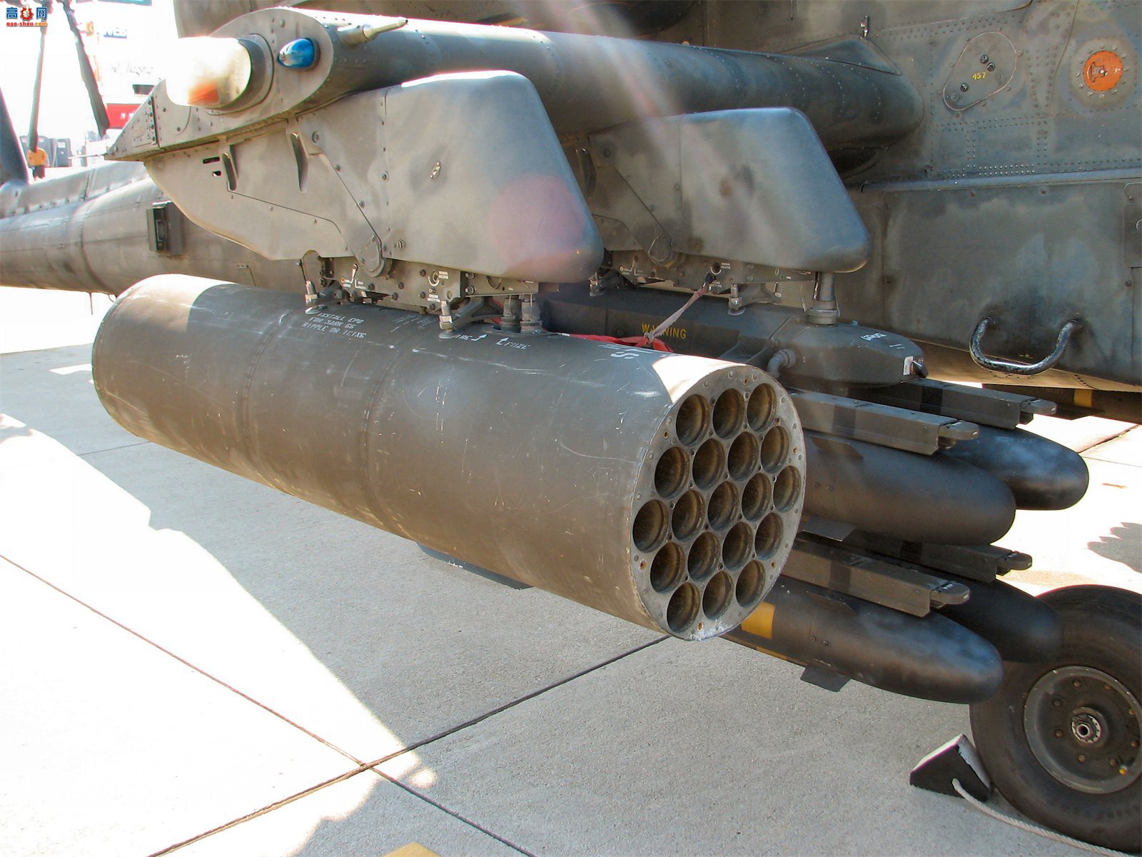  AH-64Aװֱ