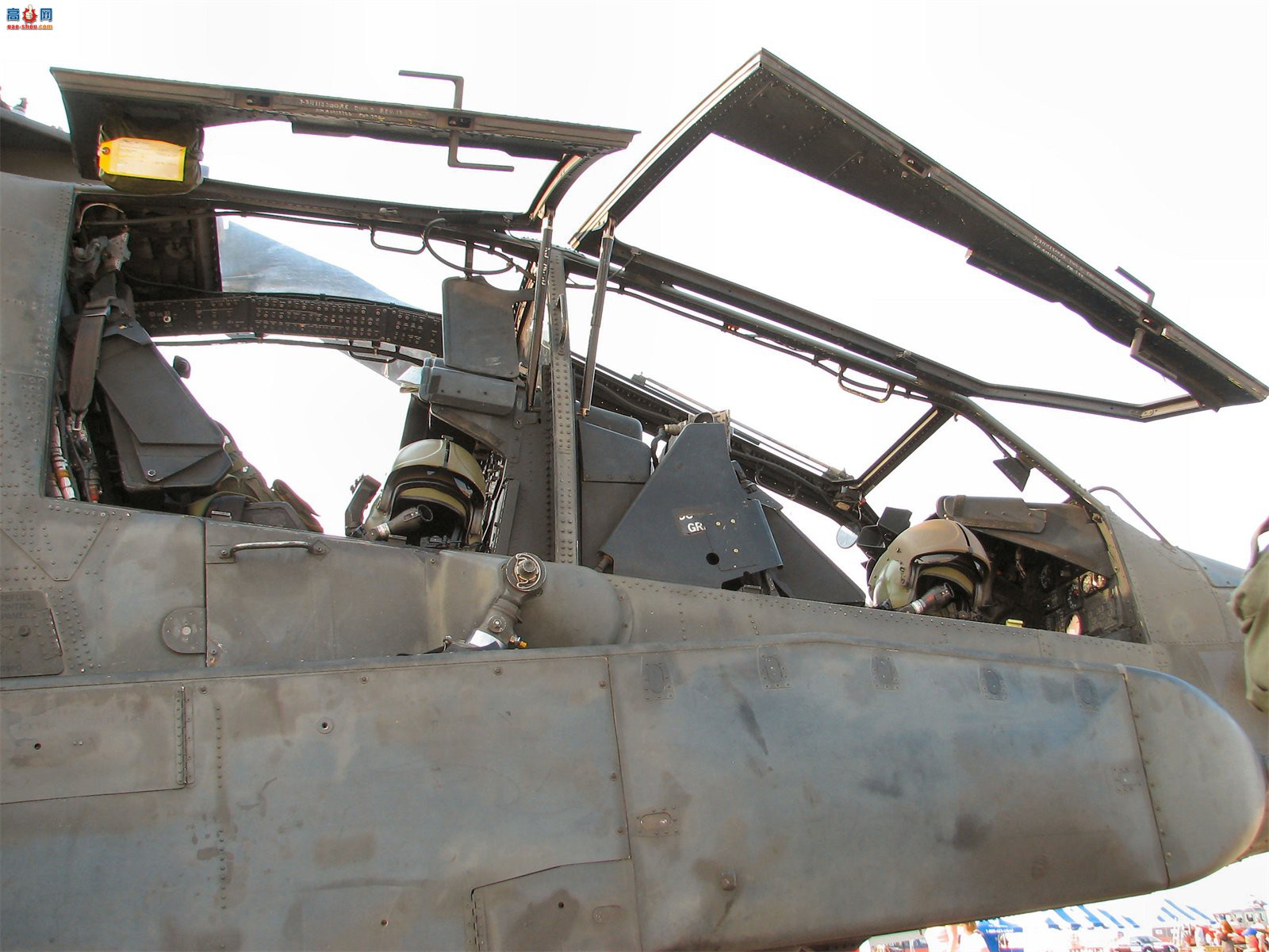  AH-64Aװֱ