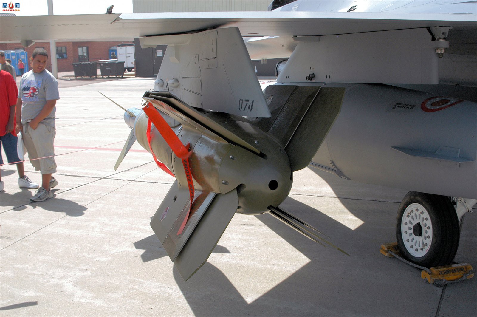  F-16C ս ս