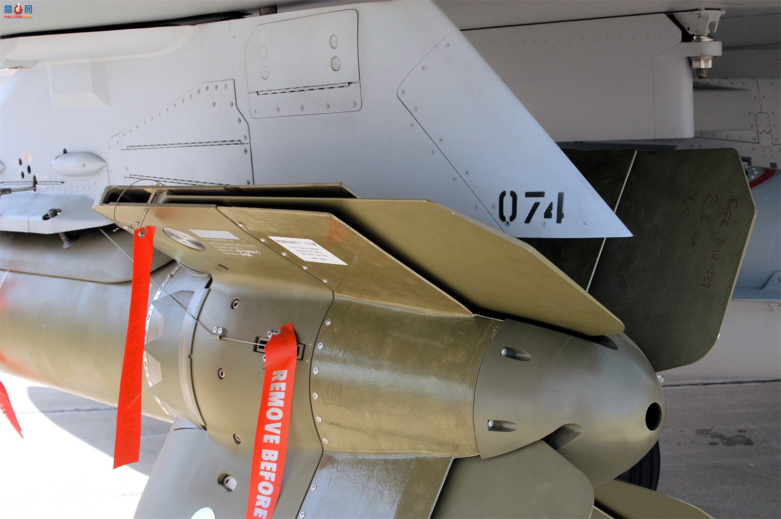  F-16C ս ս