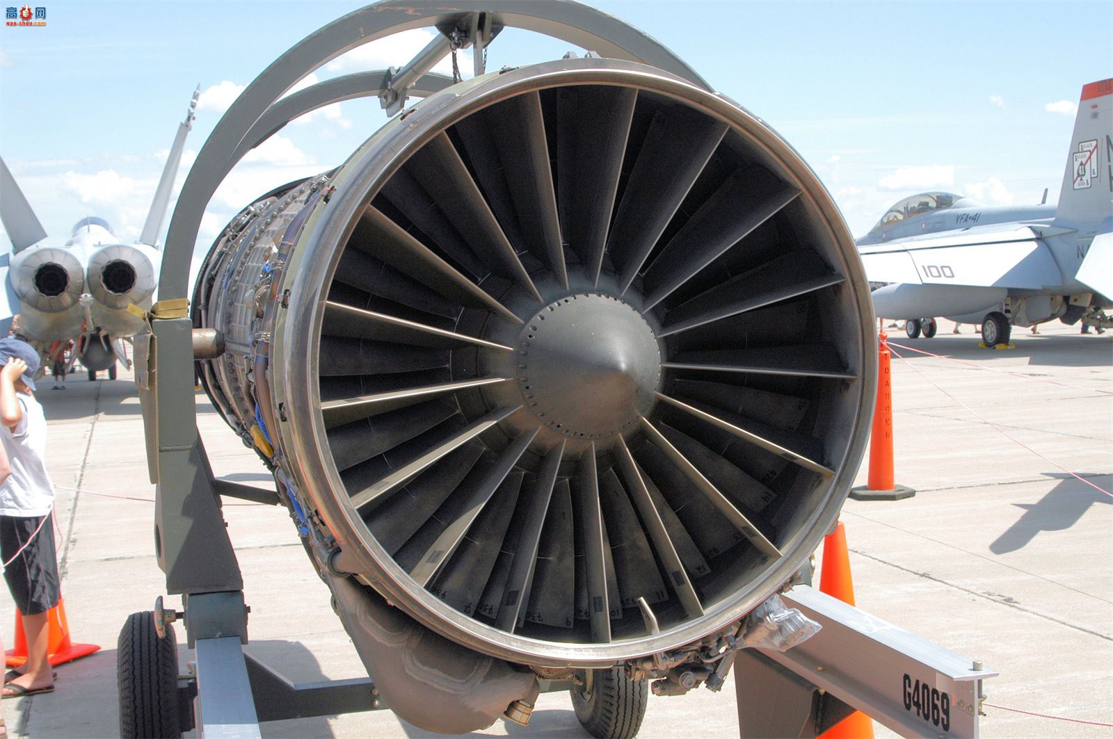  F110-GE-100 (F-16ս)