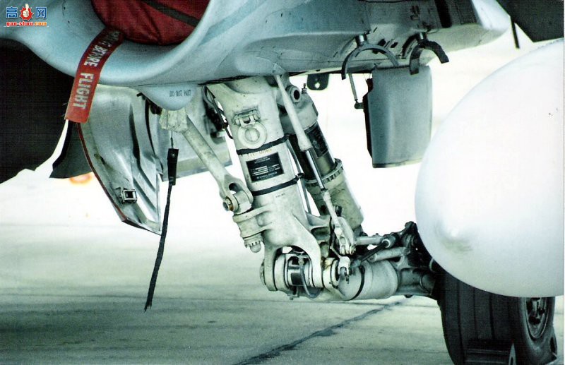  F/A-18B (A21-112)Ʒս