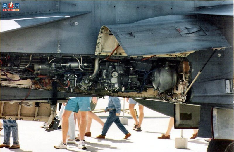  F/A-18B (A21-112)Ʒս