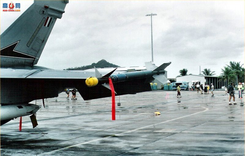  F/A-18B (A21-112)Ʒս