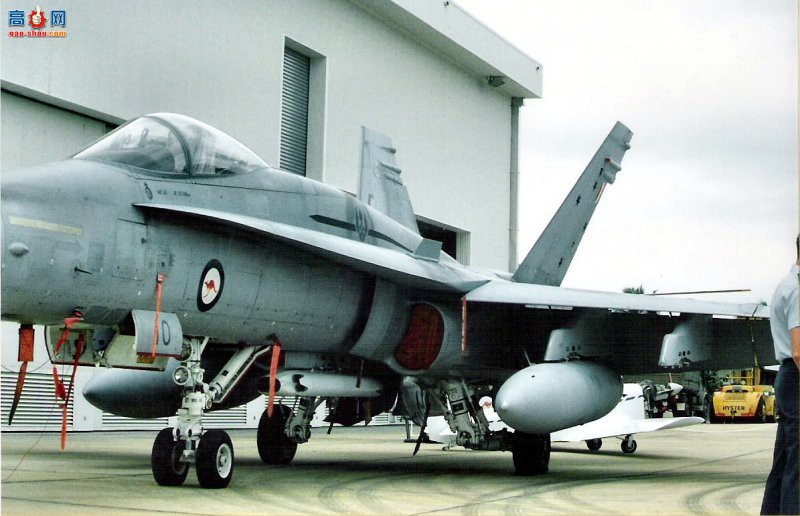  F/A-18B (A21-112)Ʒս