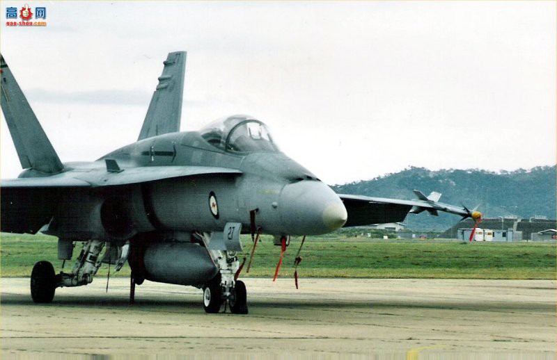  F/A-18B (A21-112)Ʒս