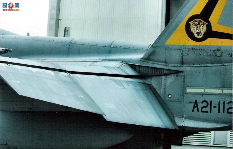  F/A-18B (A21-112)Ʒս