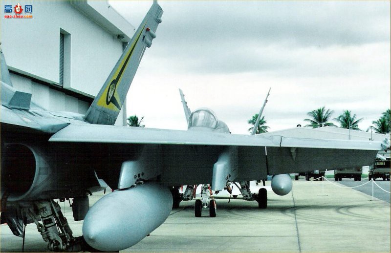  F/A-18B (A21-112)Ʒս