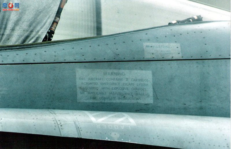  F/A-18B (A21-112)Ʒս