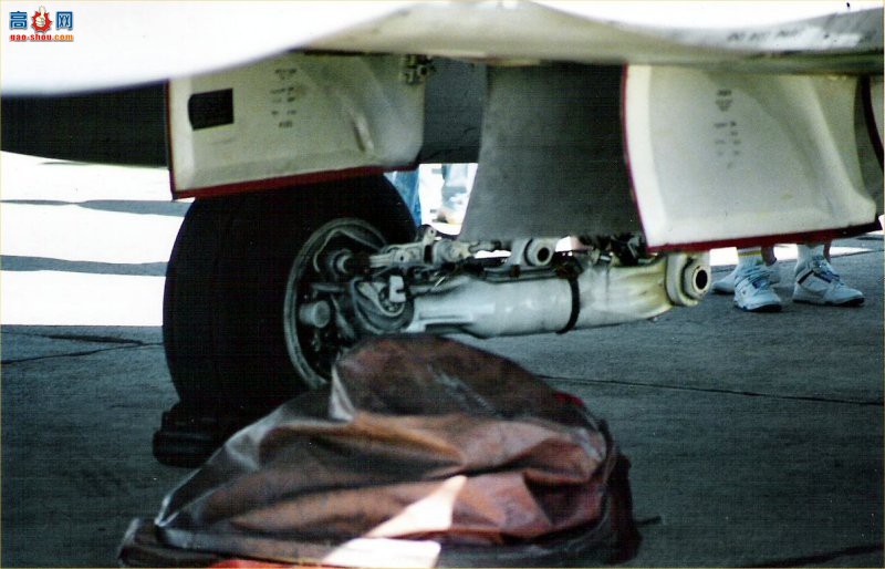  F/A-18B (A21-112)Ʒս