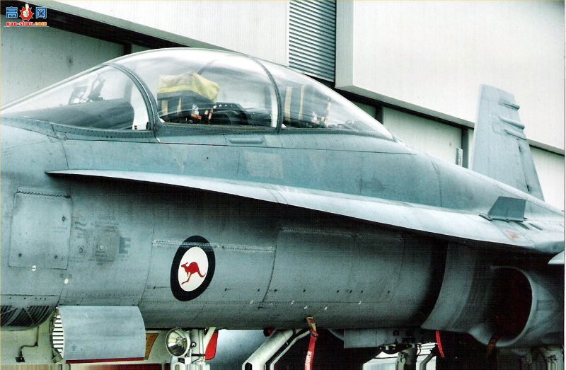  F/A-18B (A21-112)Ʒս