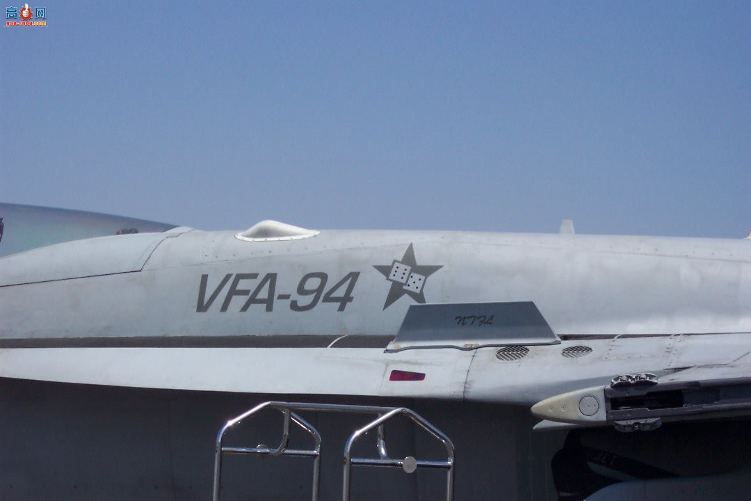  F/A-18C (164067) Ʒ VFA-94 ս