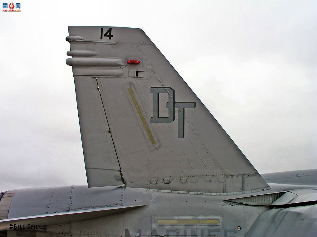  F/A-18D (164688) Ʒս