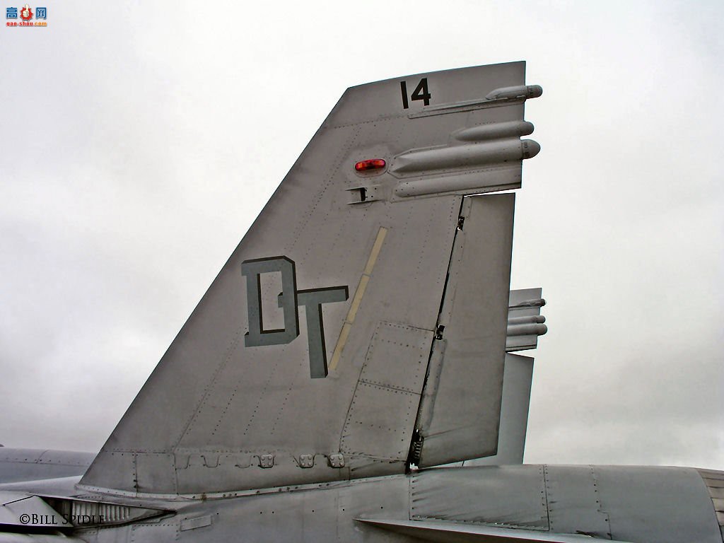  F/A-18D (164688) Ʒս