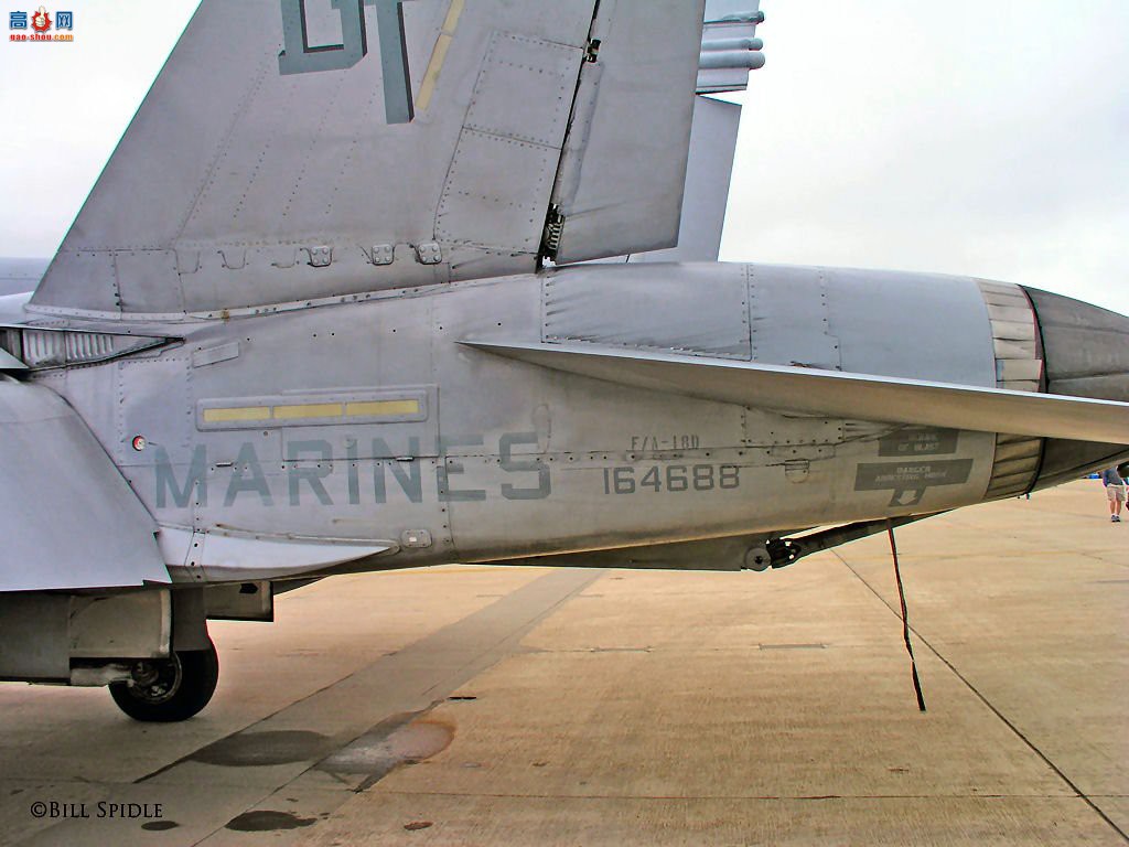  F/A-18D (164688) Ʒս