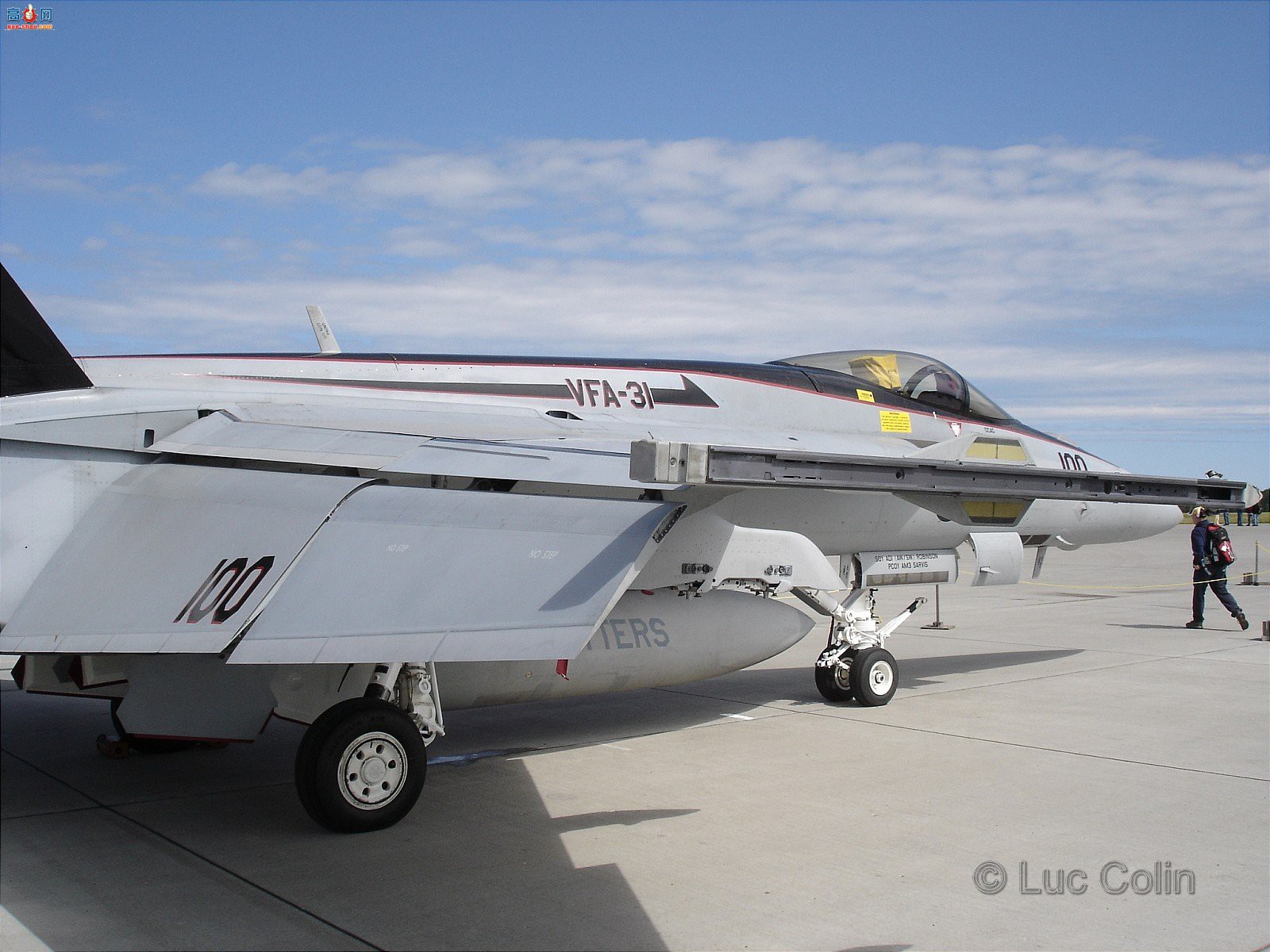  F/A-18E VFA-31 Ʒս