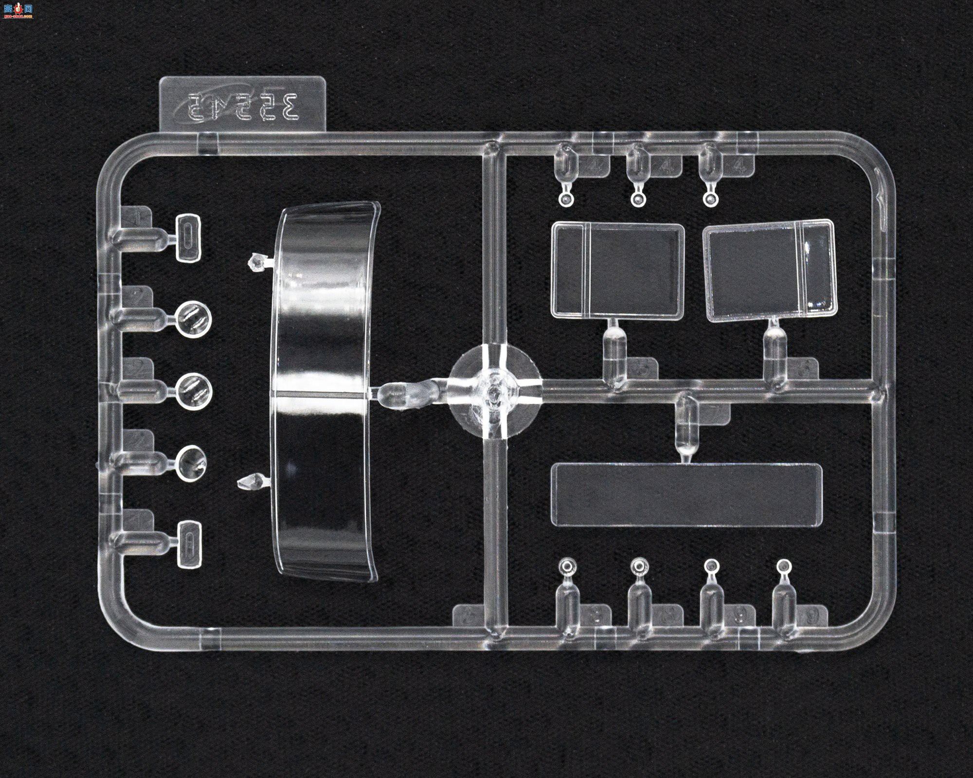 ICM  35524 ZiL-131 KShM˾-