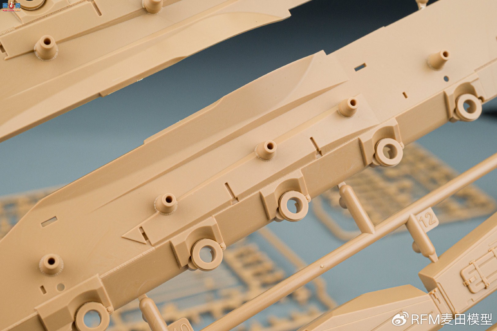 ƷRM-5105 T-80U MBT