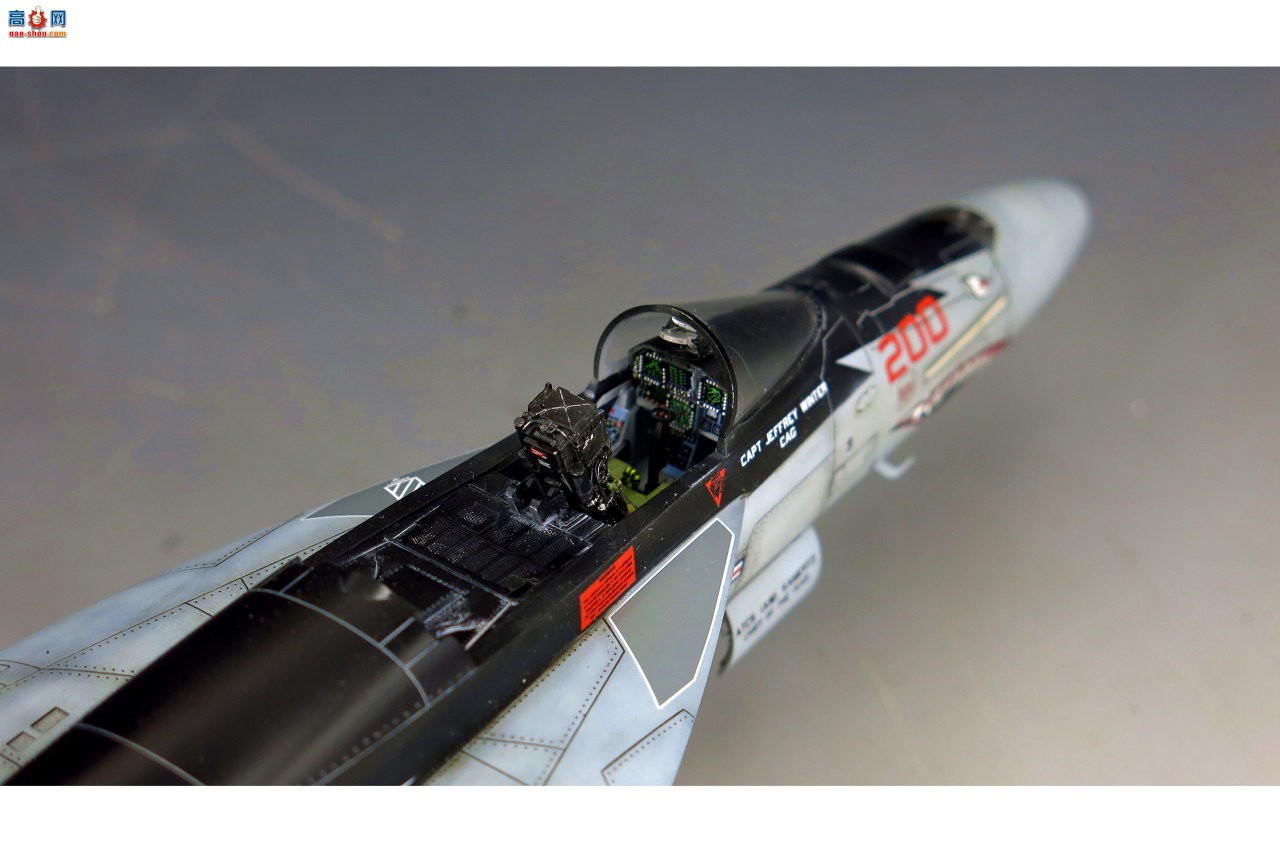 MENGװھ  F/A-18E