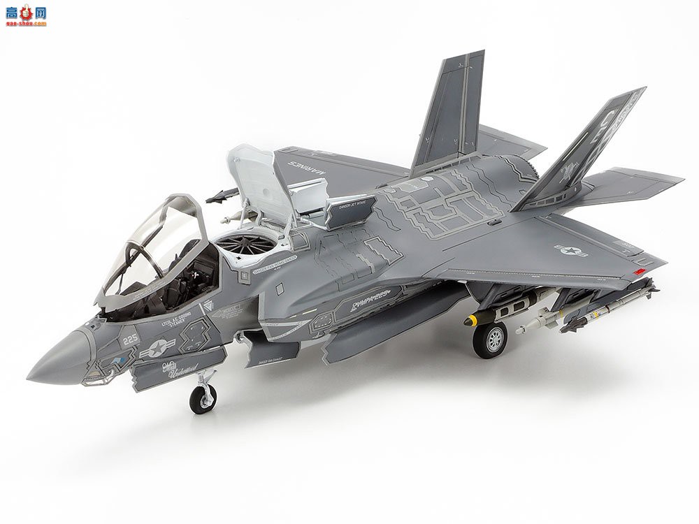 ﹬ ս 38103 1/48 F-35B  II-