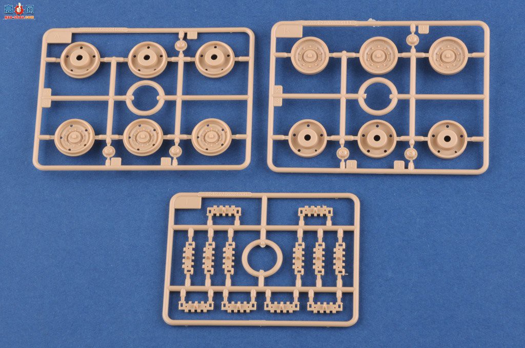 HobbyBoss ̹ 84523 ɫ÷4ս̹-װսƷϵͳ-