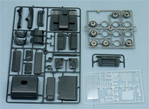  ITALERI  3829 ˹ R500 V8-