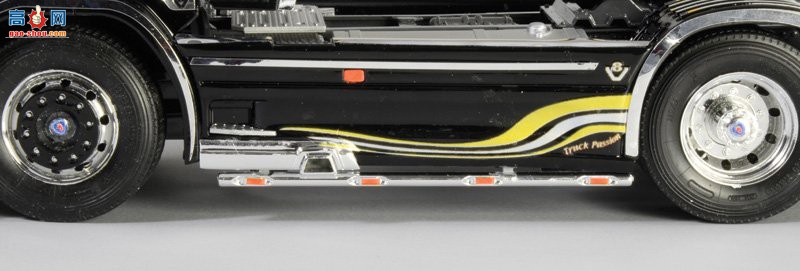  ITALERI  3883 ˹ R730 V8 Topline `۹` -
