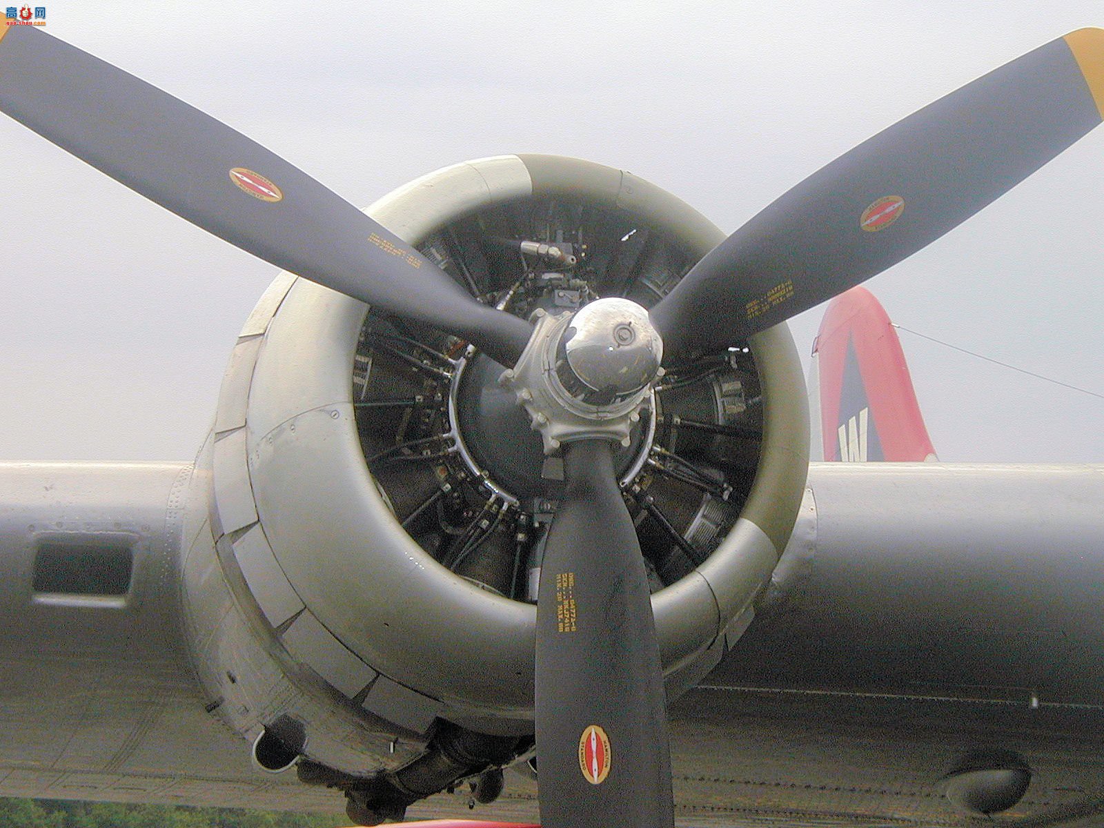  B-17G (44-85740) бݺը
