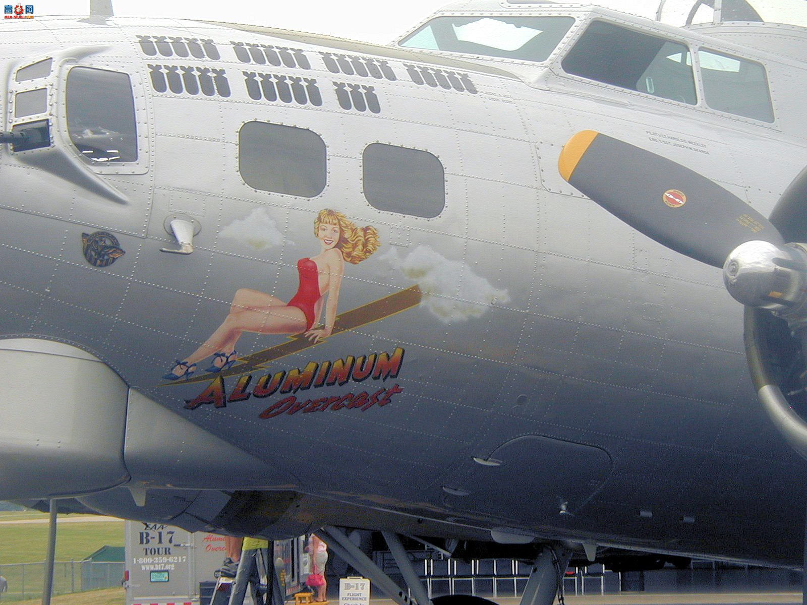  B-17G (44-85740) бݺը