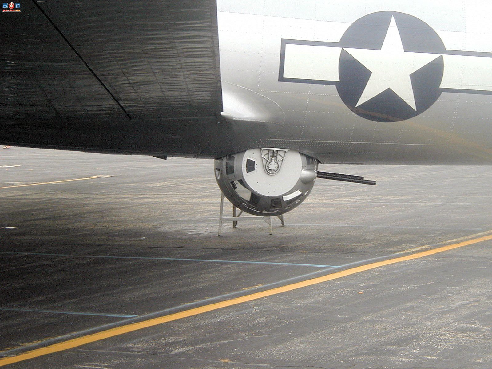  B-17G (44-85740) бݺը