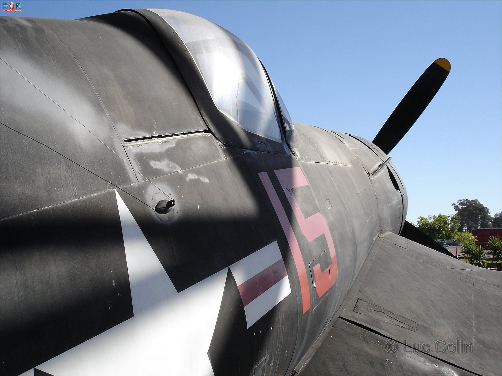  F4U-5NL (122189) 