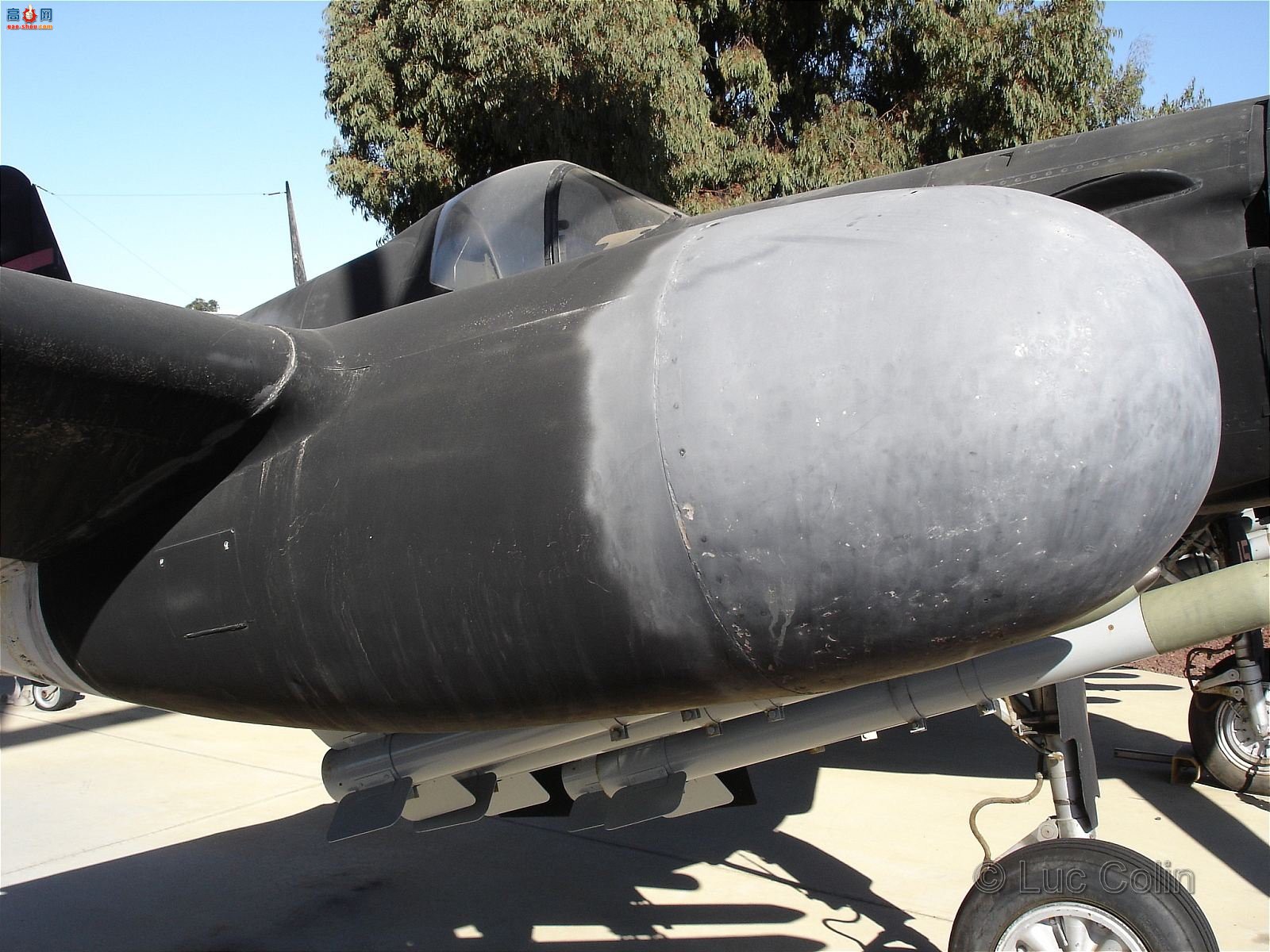  F4U-5NL (122189) 