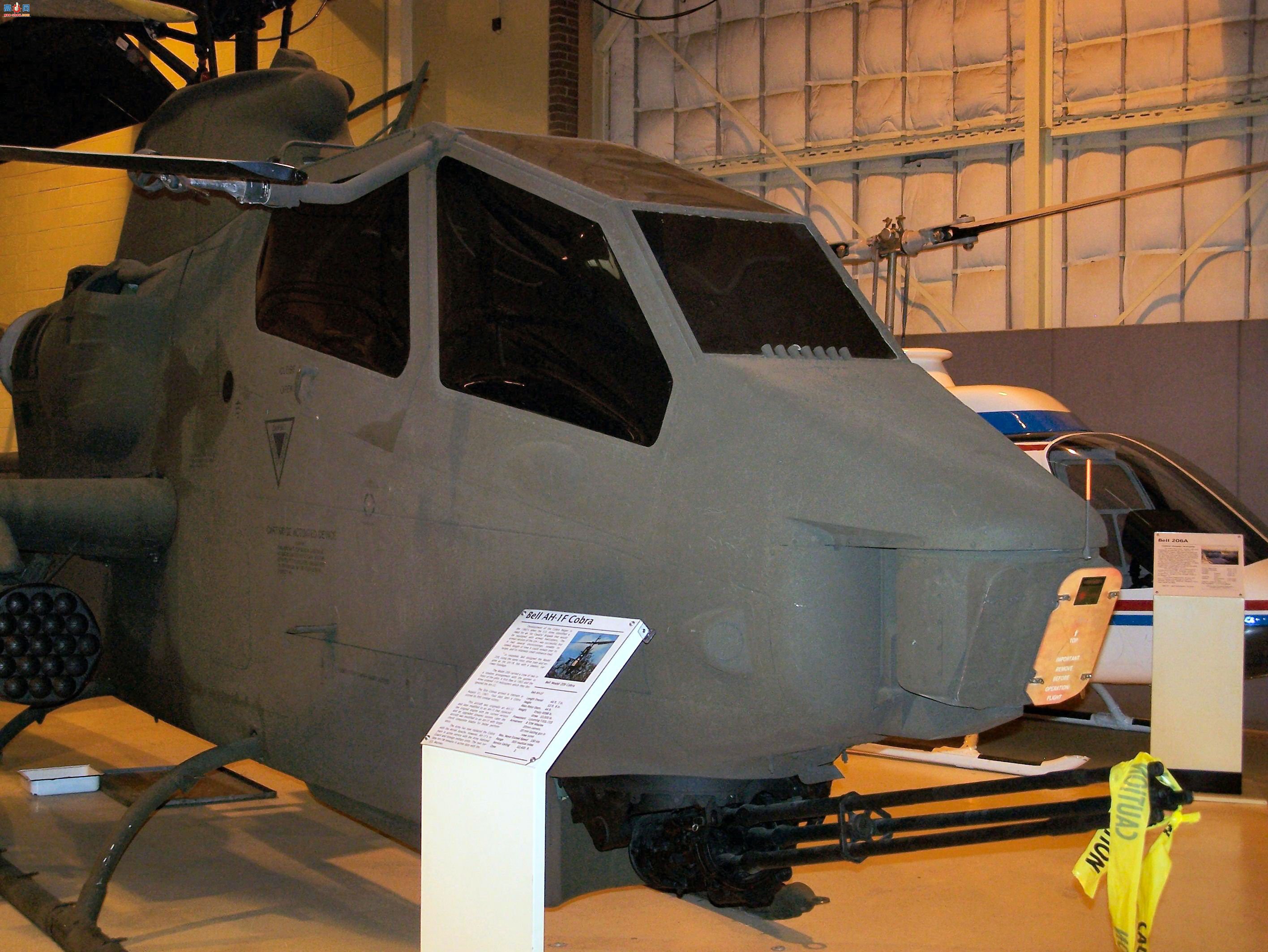  AH-1F۾