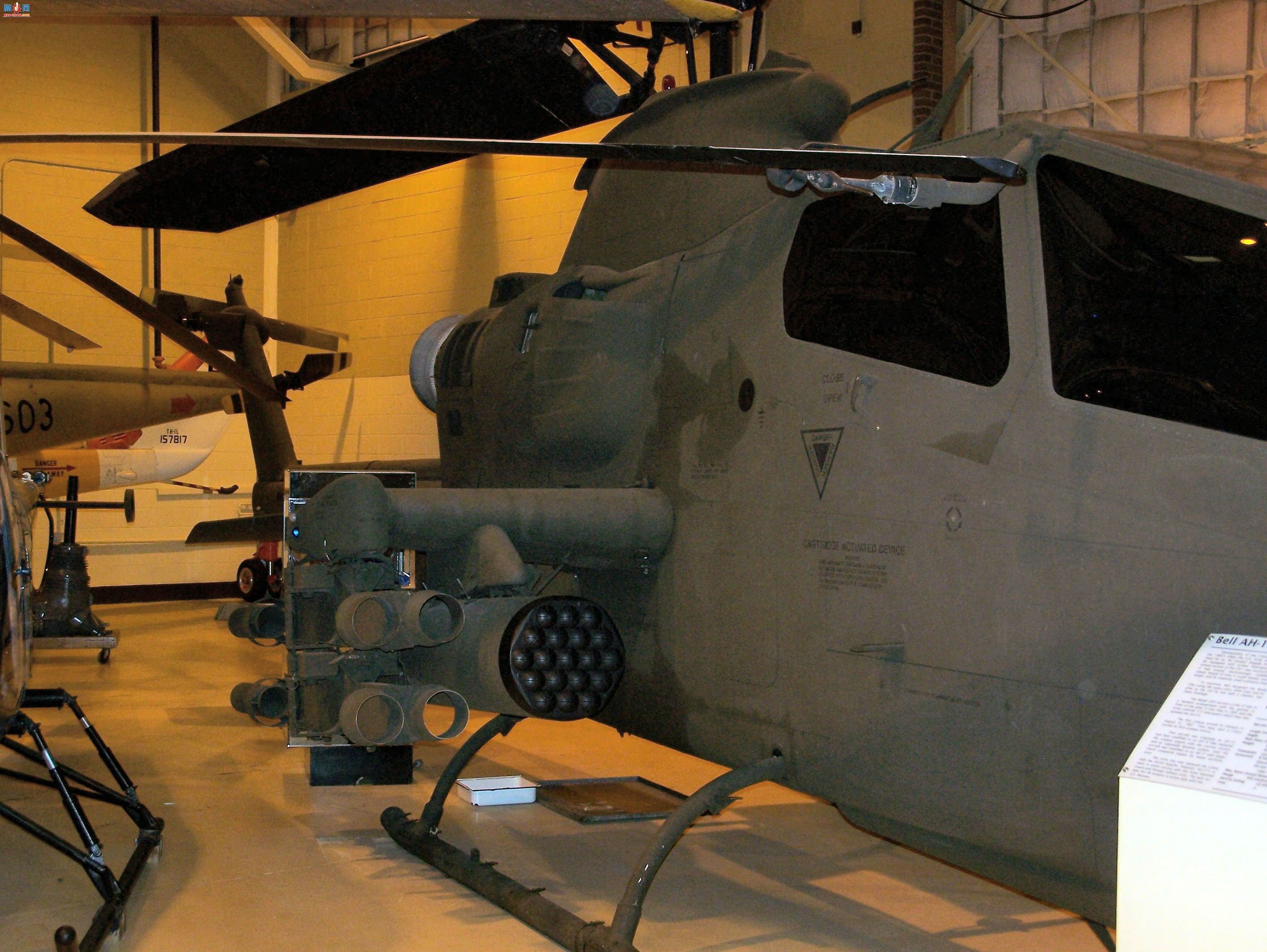  AH-1F۾
