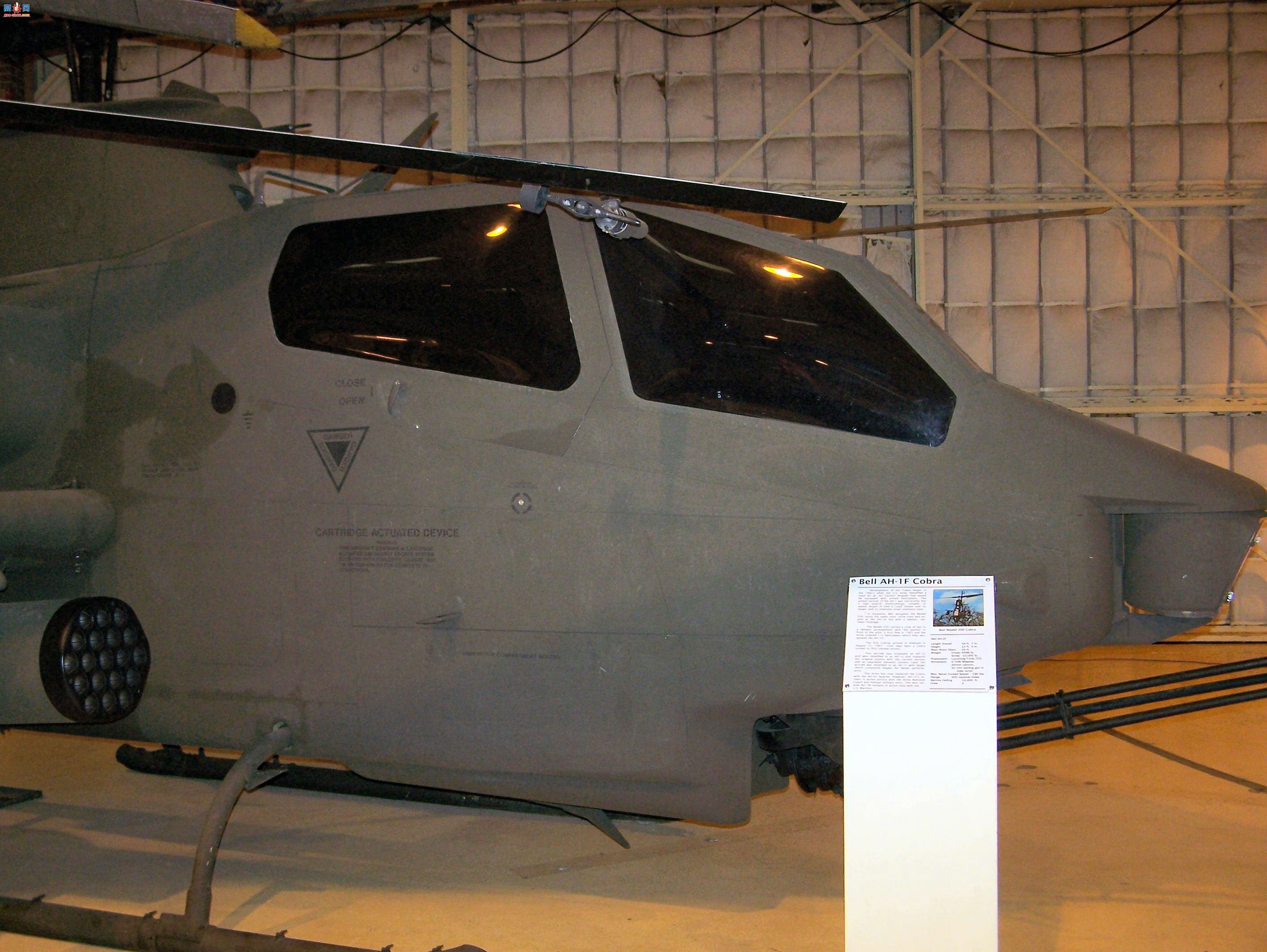  AH-1F۾