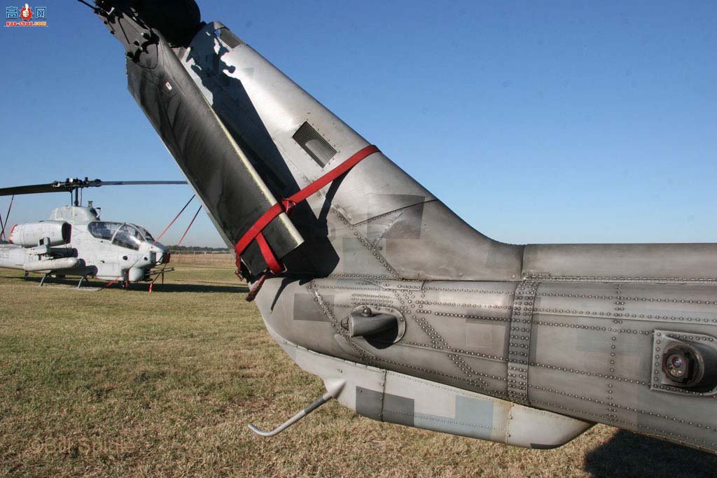  AH-1W165055۾