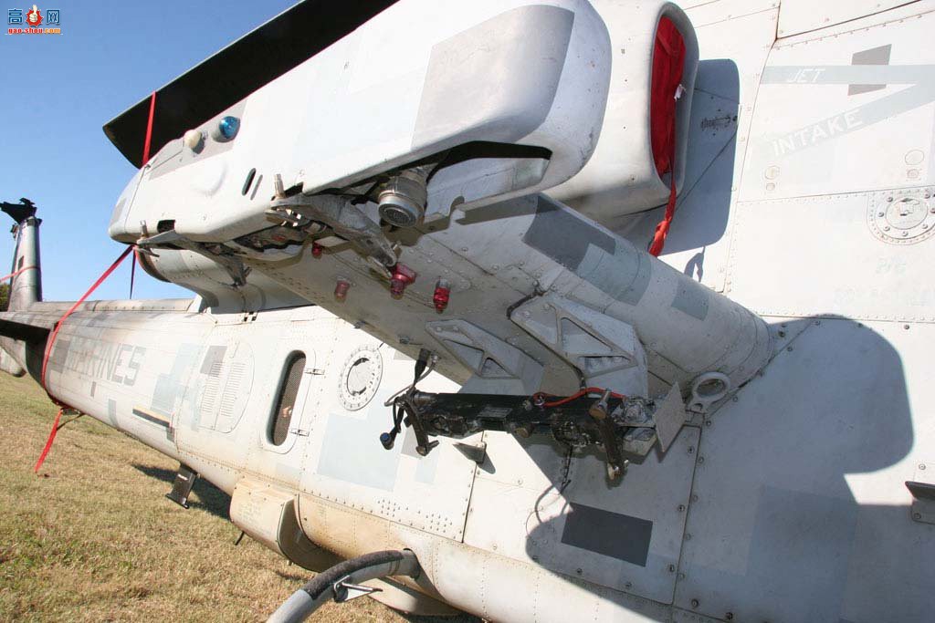  AH-1W165055۾