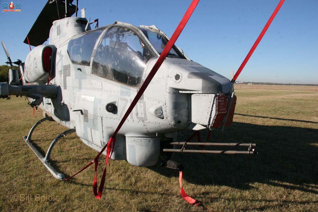  AH-1W165055۾