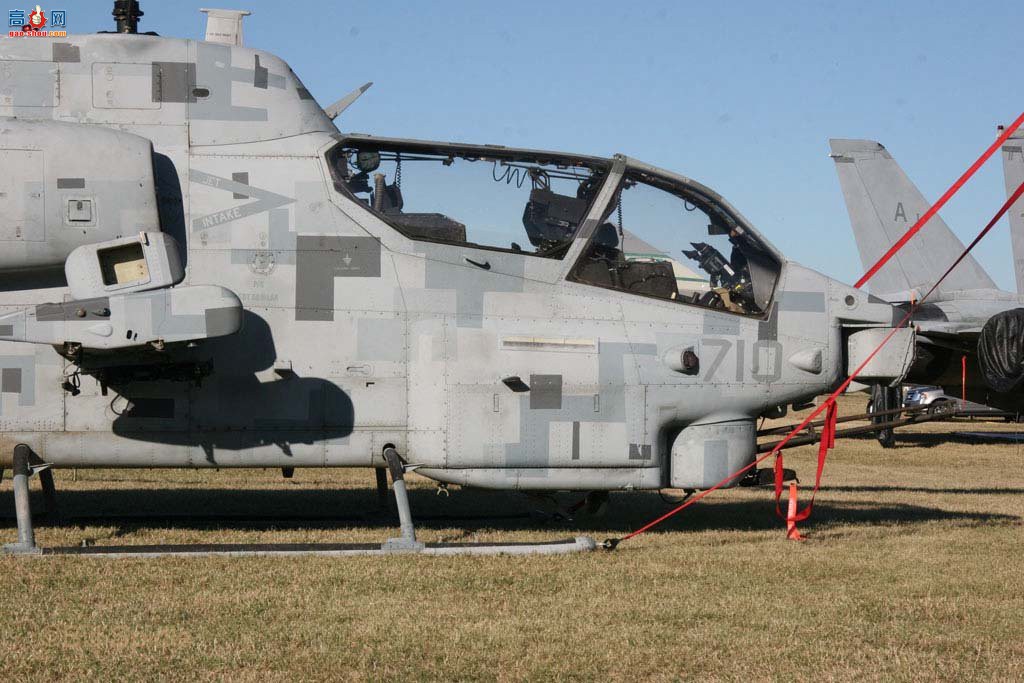  AH-1W165055۾