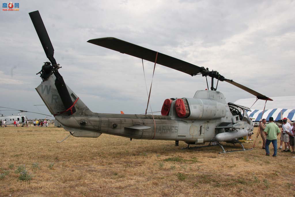  AH-1W165281۾