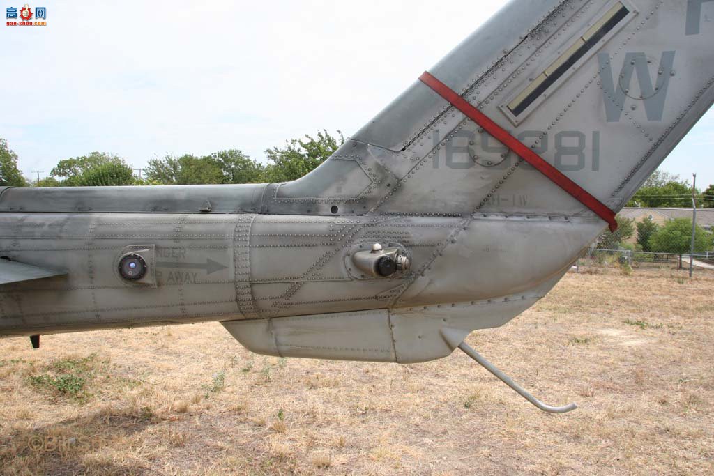  AH-1W165281۾