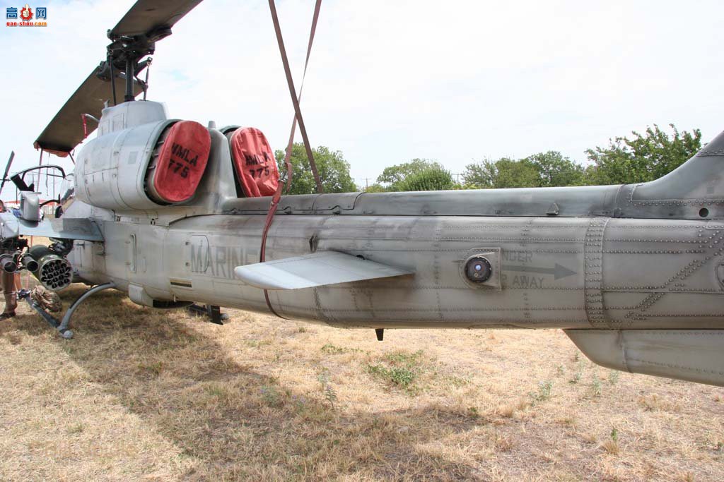  AH-1W165281۾