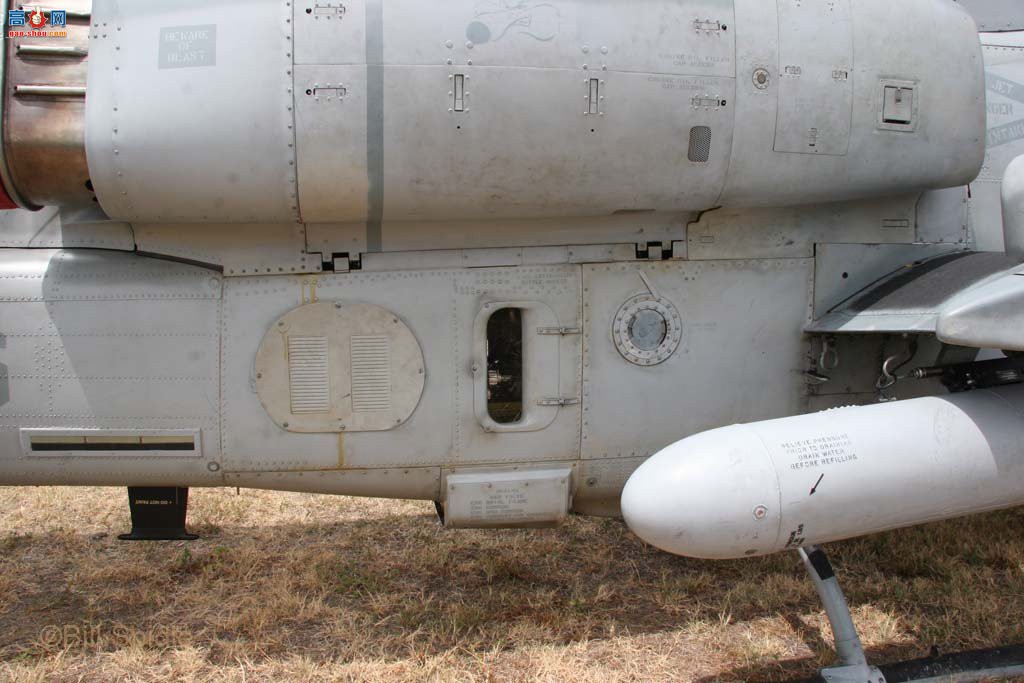  AH-1W165281۾