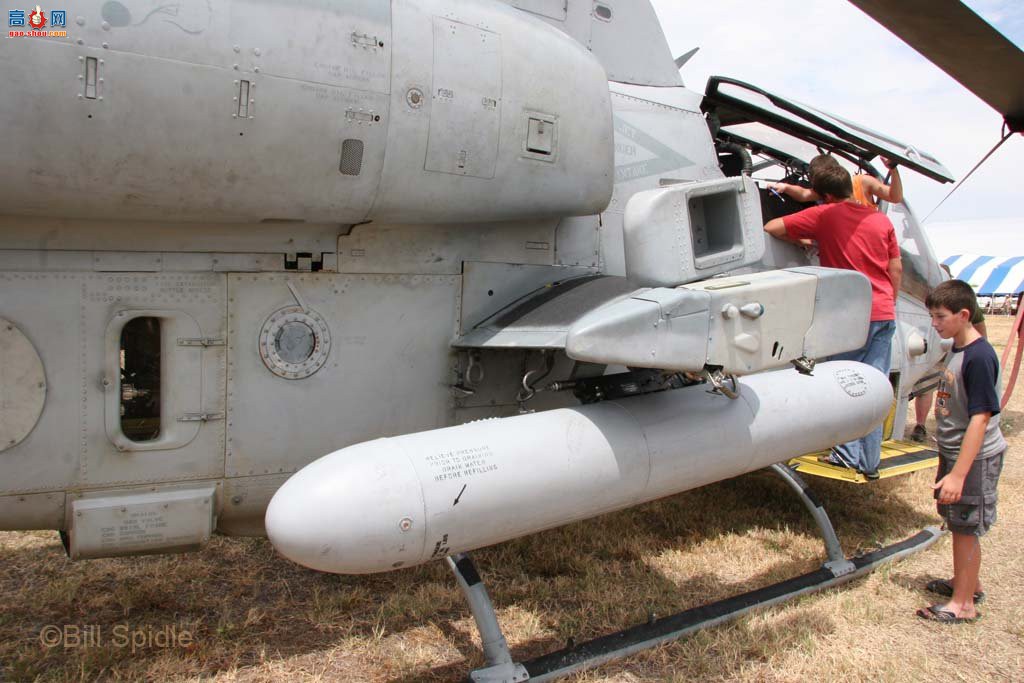  AH-1W165281۾
