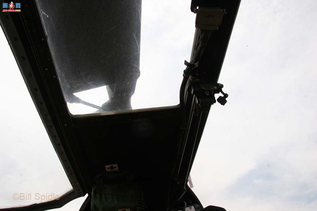  AH-1W165281۾