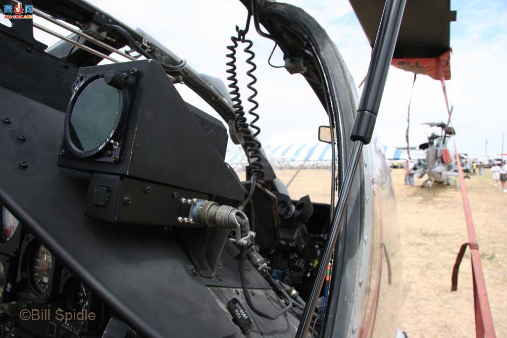  AH-1W165281۾