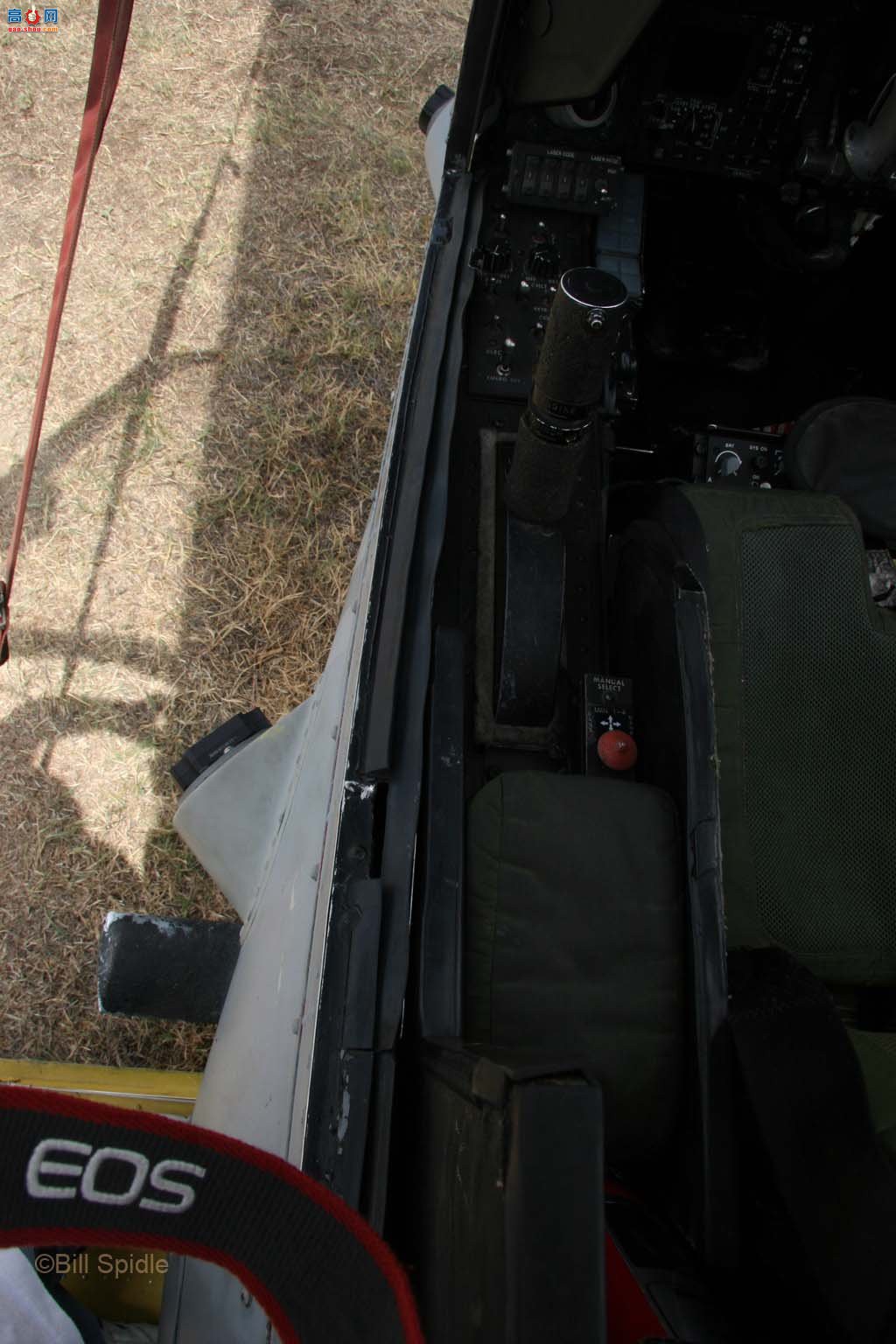  AH-1W165281۾