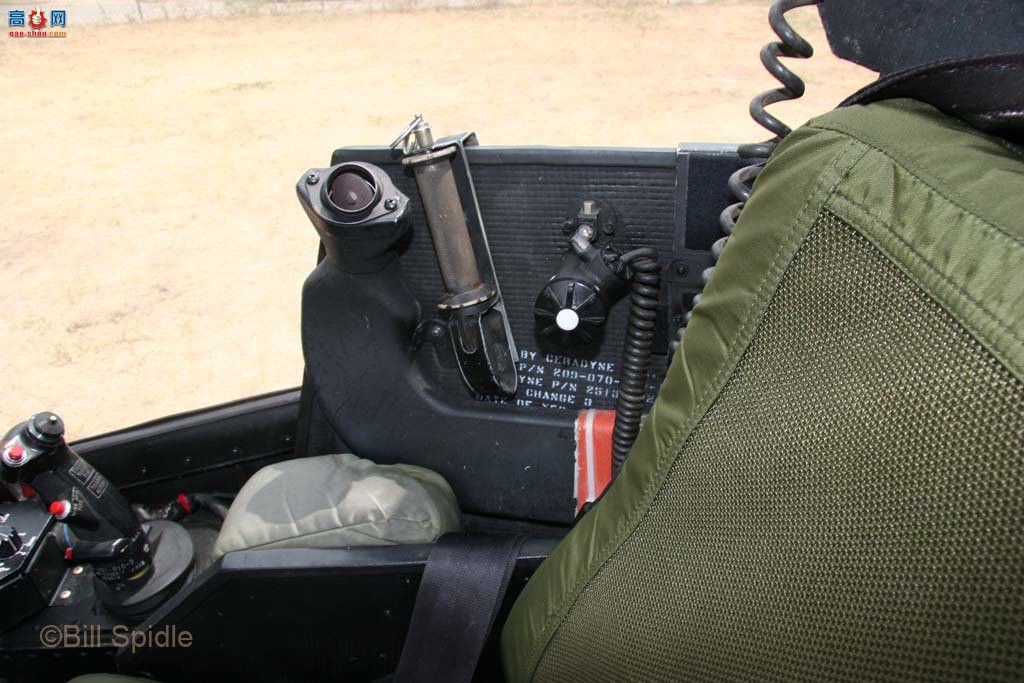  AH-1W165281۾