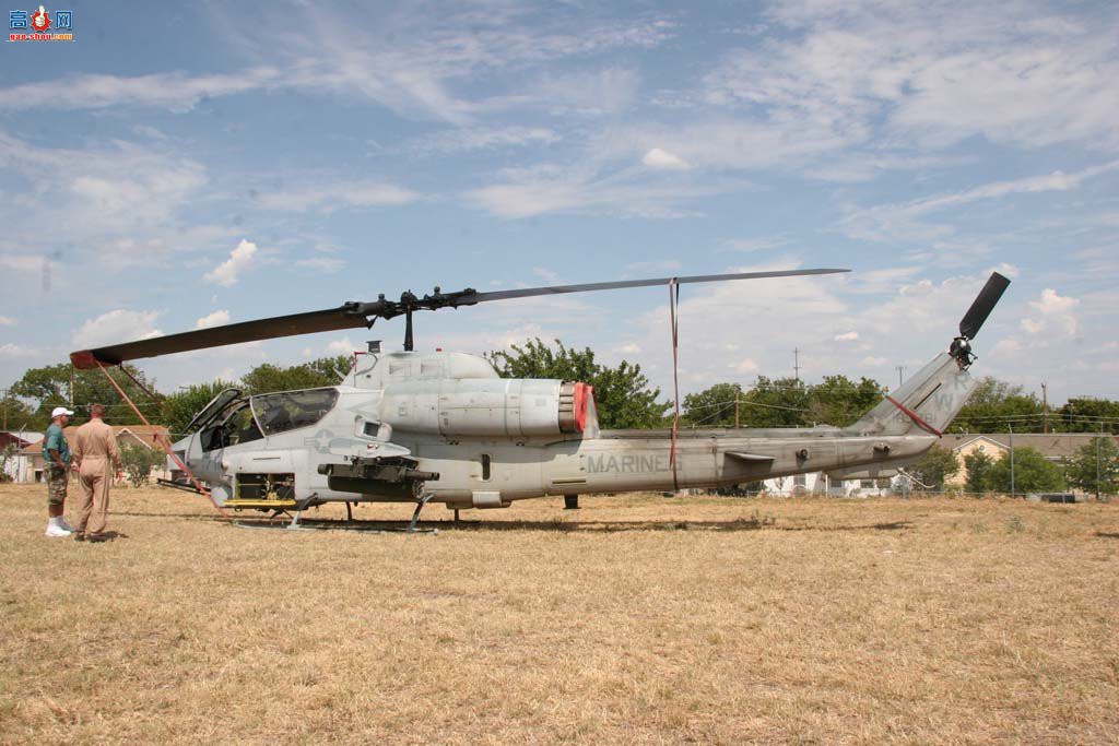  AH-1W165281۾